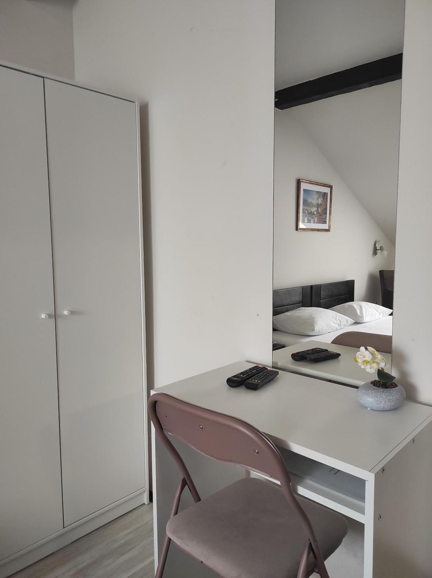 Apartments & Accommodation Stojic Нови Сад Екстериор снимка