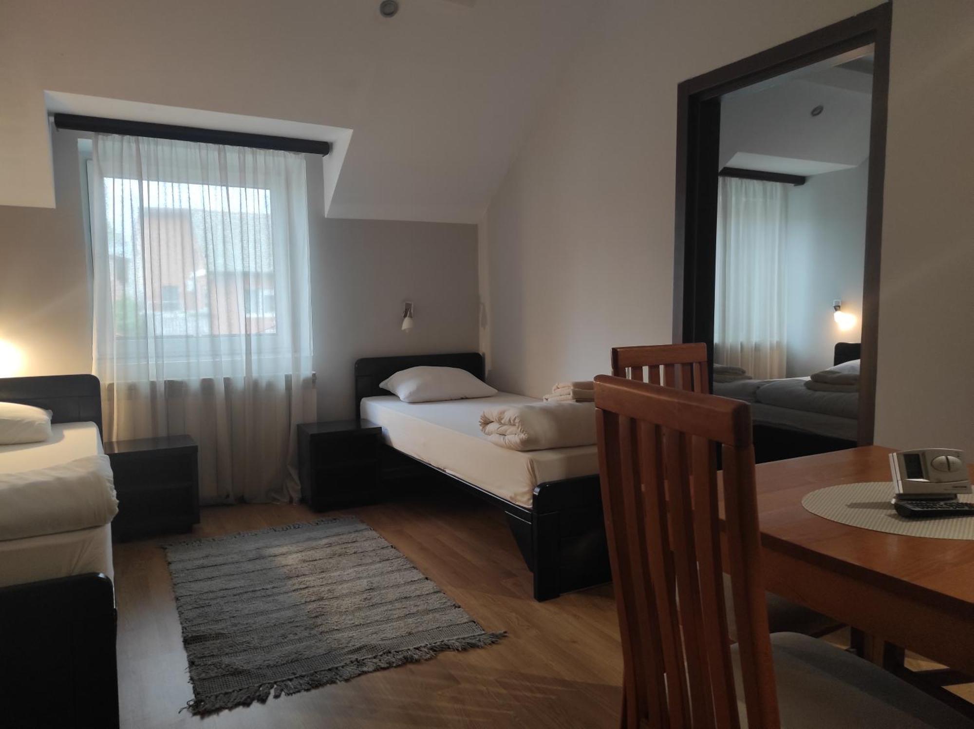 Apartments & Accommodation Stojic Нови Сад Стая снимка