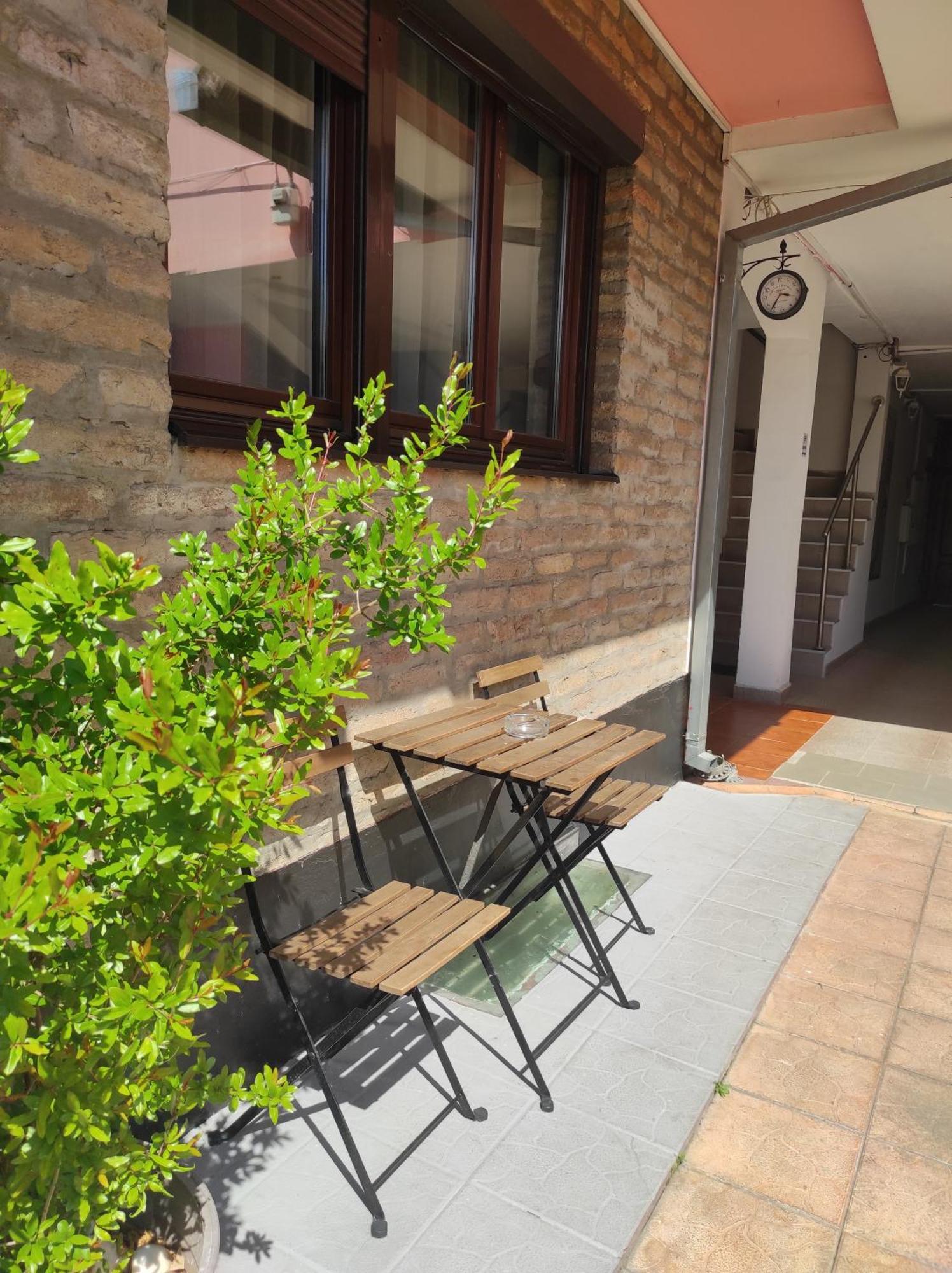 Apartments & Accommodation Stojic Нови Сад Екстериор снимка